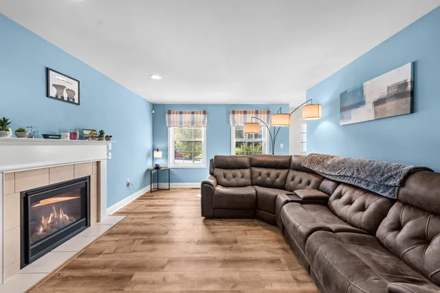 $685,000 | 12 Crawford Lane, Hooksett, NH 03106