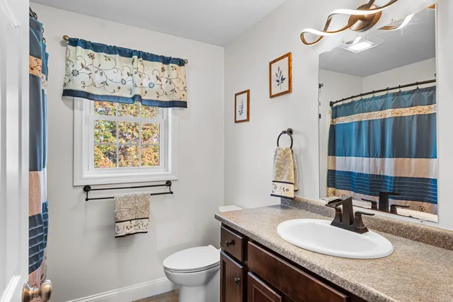 $685,000 | 12 Crawford Lane, Hooksett, NH 03106