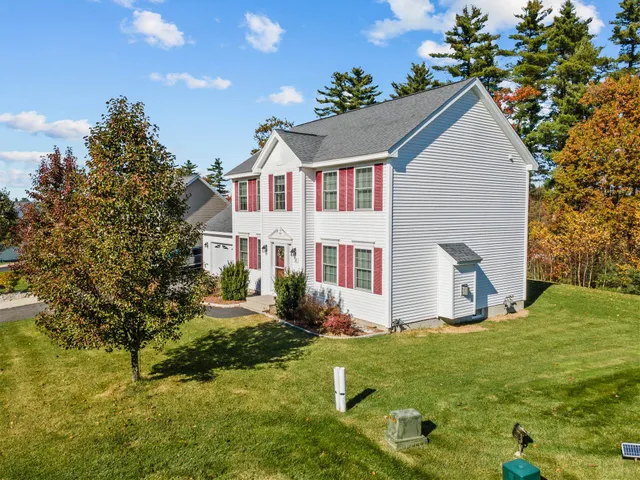 $685,000 | 12 Crawford Lane, Hooksett, NH 03106