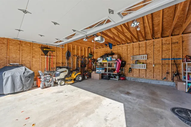 $685,000 | 12 Crawford Lane, Hooksett, NH 03106