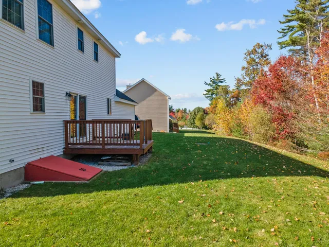 $685,000 | 12 Crawford Lane, Hooksett, NH 03106