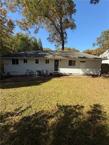 $3,200 | 2961 Parkridge Drive Northeast, Atlanta, GA 30319