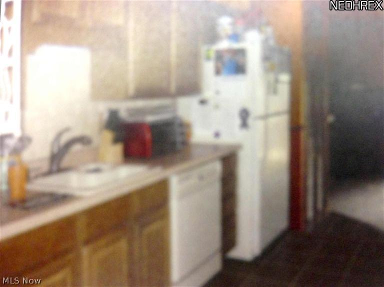 18017 Landseer Road Cleveland, OH 44119 - Photo 2 of 6 Gallery Image 2