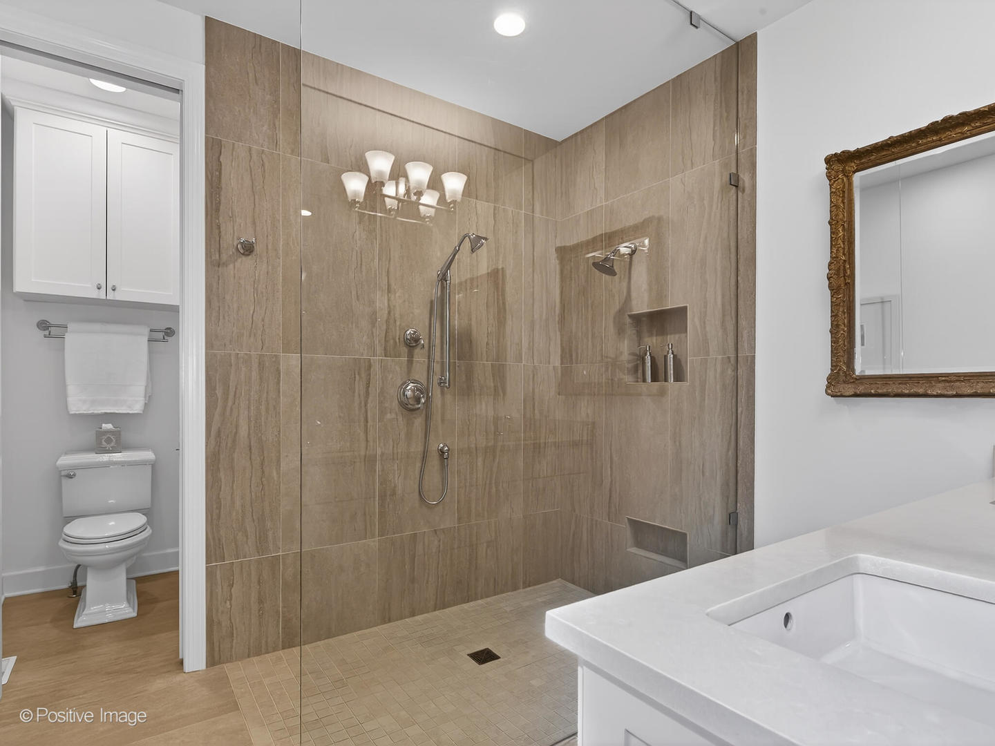 285 Middaugh Road Clarendon Hills, IL 60514 - Photo 12 of 37