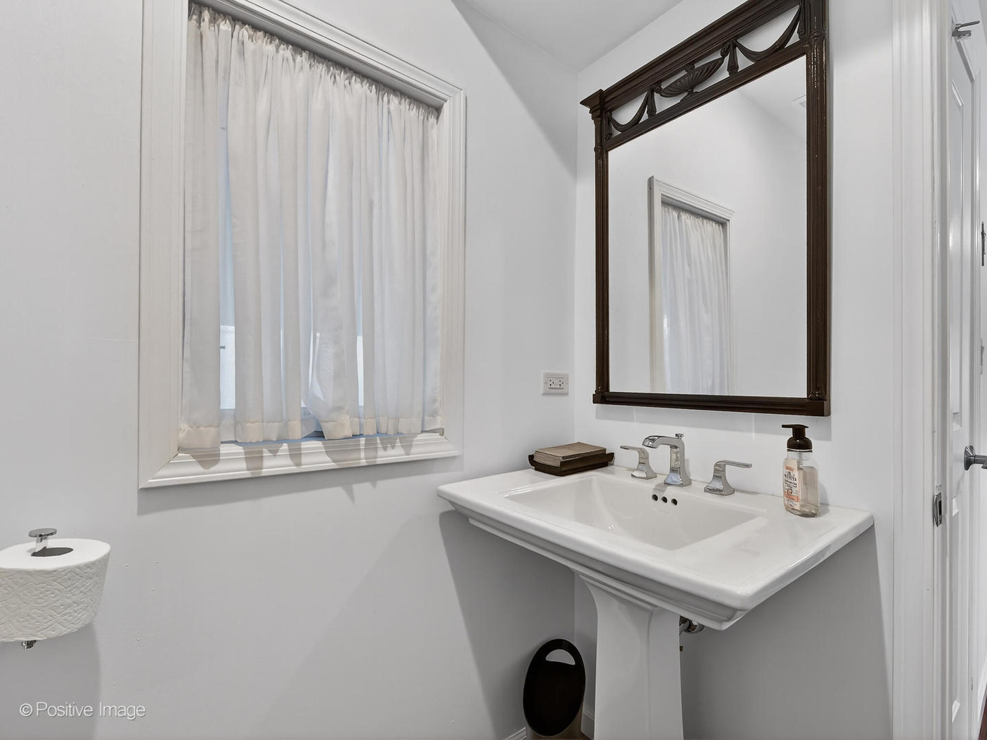 285 Middaugh Road Clarendon Hills, IL 60514 - Photo 32 of 37