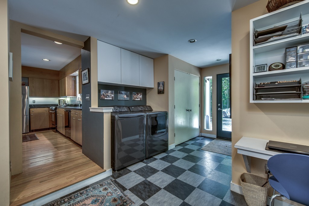 321 Bedford Road Carlisle, MA 01741 - Photo 15 of 30 Gallery Image 15