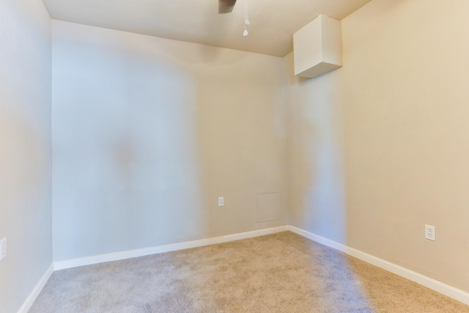 435 West Lynn Street Slaton, TX 79364 - Photo 15 of 22 a view of an empty room