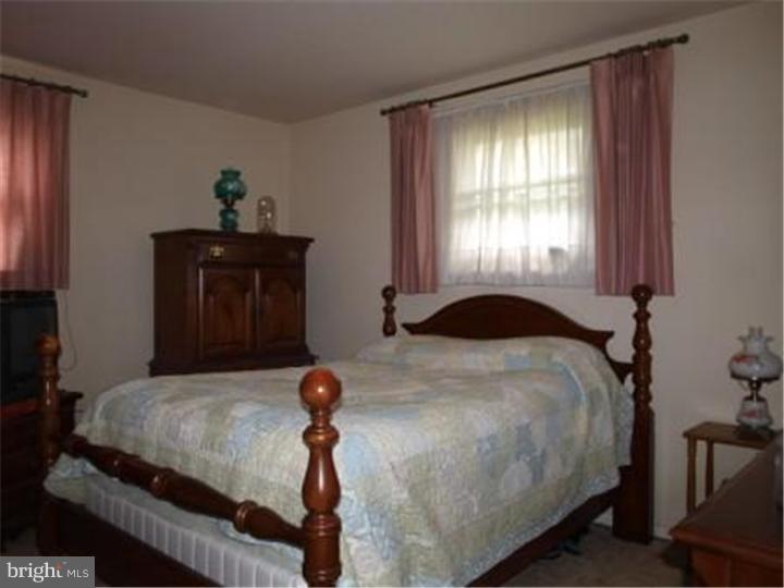 413 Edsam Avenue Pitman, NJ 08071 - Photo 6 of 16 Bedroom - Main