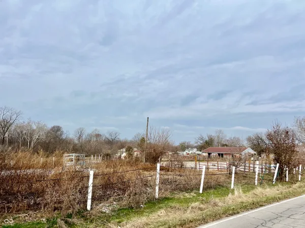 $1,800,000 | 2750 North County Road 1000 East, Indianapolis, IN 46234