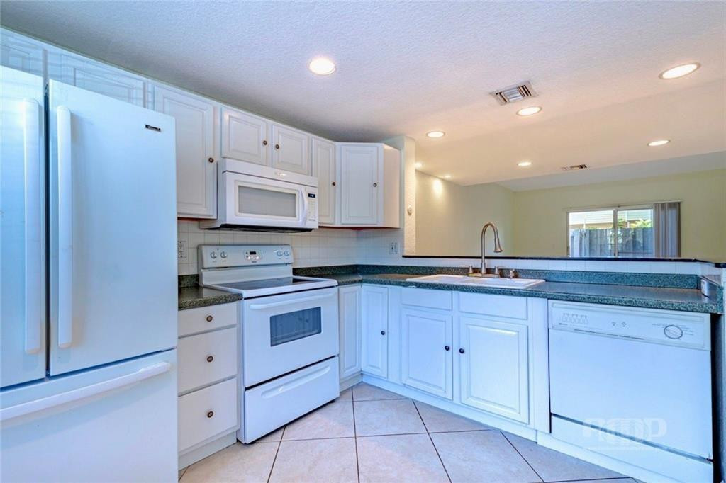31 Southwest 3rd Street Pompano Beach, FL 33060 - Photo 7 of 29 Photo 7