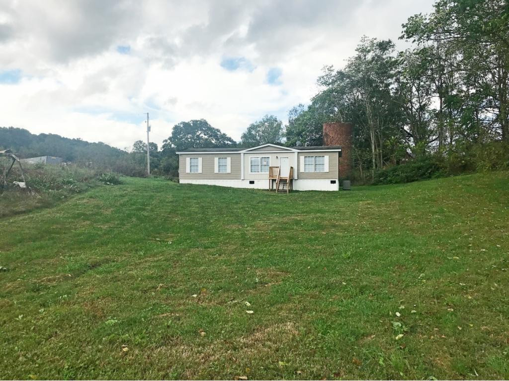 36247 Kelly Chapel Road Glade Spring, VA 24340 - Photo 4 of 35 Photo 4