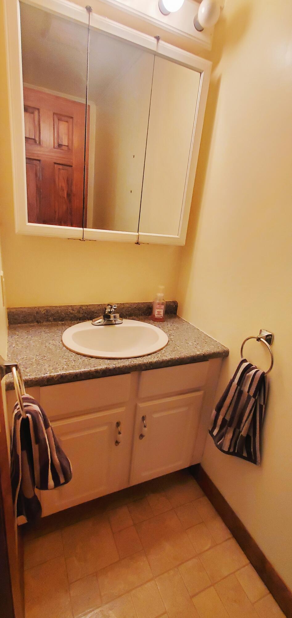 7 Colonial Street Waterville, ME 04901 - Photo 17 of 27 MTXX_MH20230818_155049236