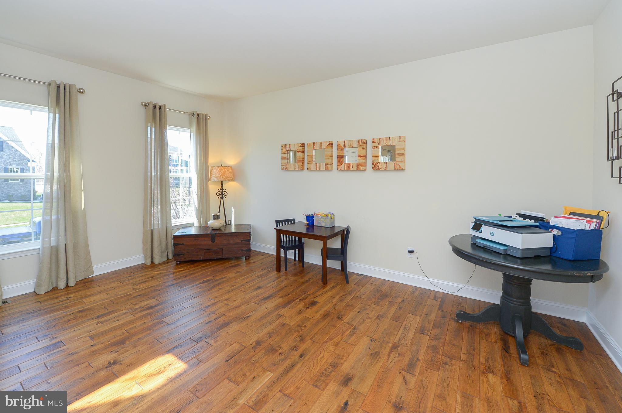 35 Wellesley Way Marlton, NJ 08053 - Photo 5 of 36 Front Room/Living Room