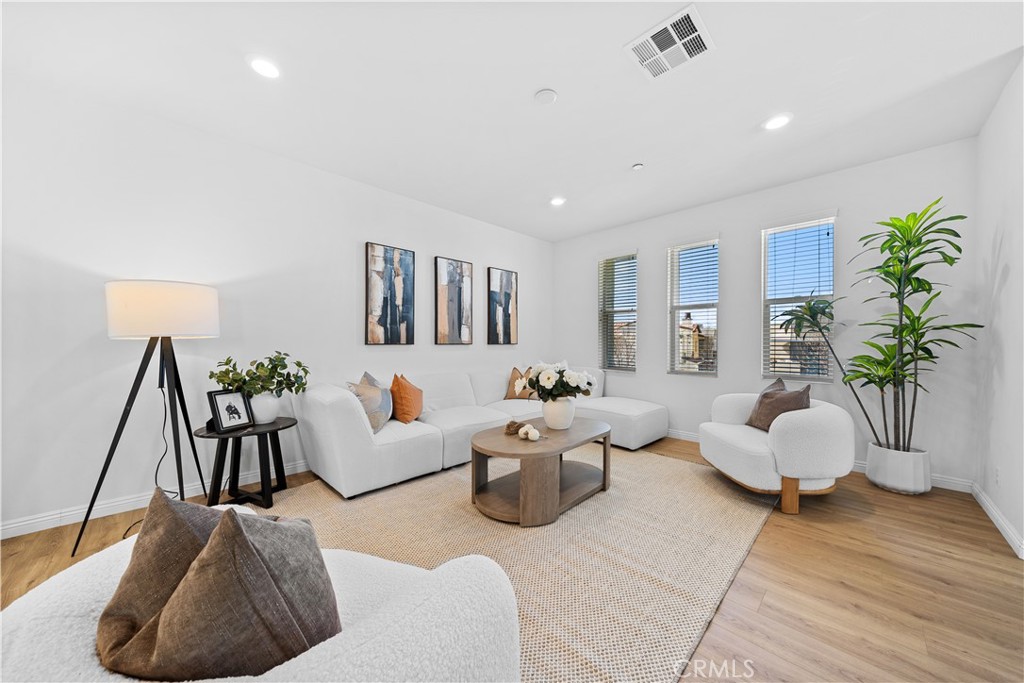 188 Fixie Irvine, CA 92618 - Photo 18 of 33