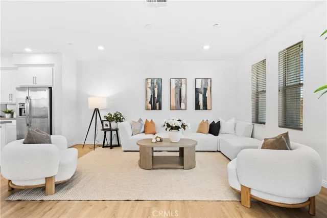 $1,450,000 | 188 Fixie, Irvine, CA 92618