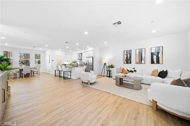 $1,450,000 | 188 Fixie, Irvine, CA 92618