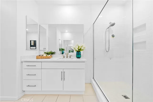 $1,450,000 | 188 Fixie, Irvine, CA 92618