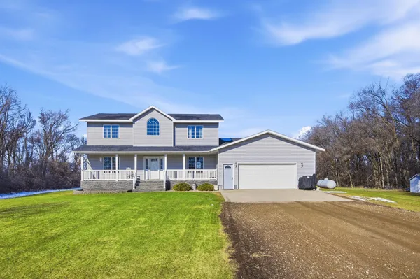 $449,000 | 18035 92nd Street Southeast, Fairmount, ND 58030