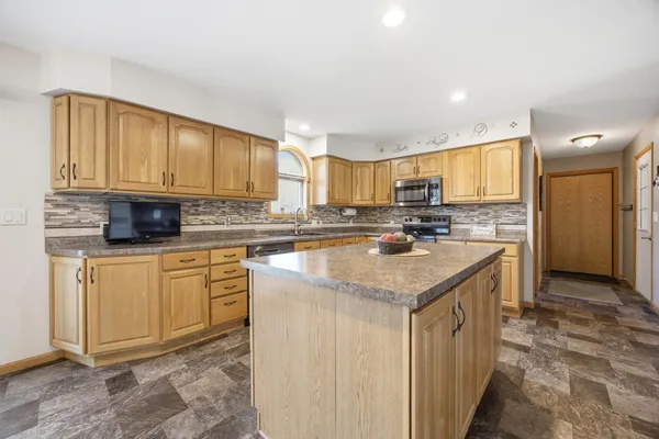 $449,000 | 18035 92nd Street Southeast, Fairmount, ND 58030
