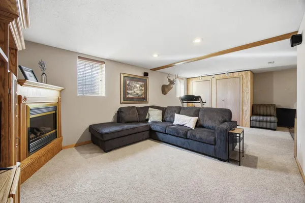 $449,000 | 18035 92nd Street Southeast, Fairmount, ND 58030