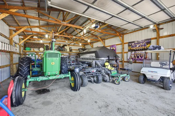 $449,000 | 18035 92nd Street Southeast, Fairmount, ND 58030