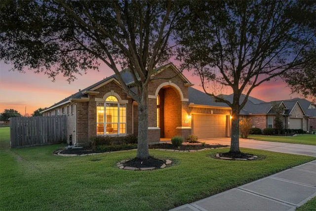 $2,100 | 6011 Watford Bend, Rosenberg, TX 77471