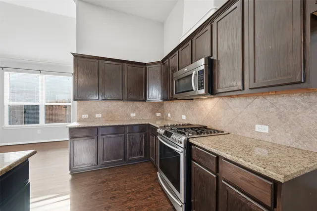 $2,100 | 6011 Watford Bend, Rosenberg, TX 77471