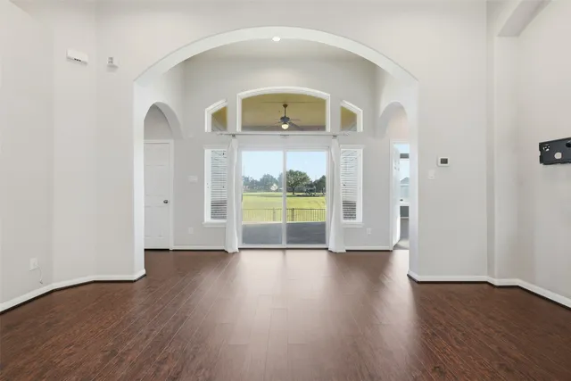 $2,100 | 6011 Watford Bend, Rosenberg, TX 77471