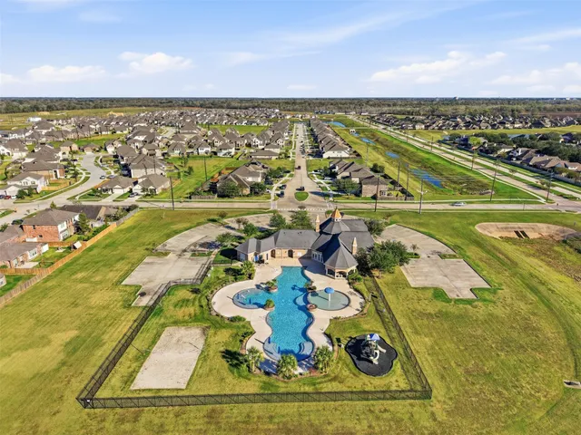 $2,100 | 6011 Watford Bend, Rosenberg, TX 77471