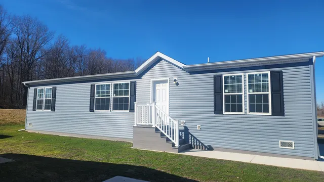 $129,900 | 884 Ottawa Court, Unit 7, Charlotte, MI 48813