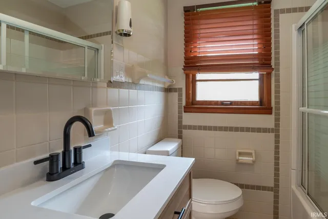 $299,900 | 130 South Johnson Avenue, Bloomington, IN 47404