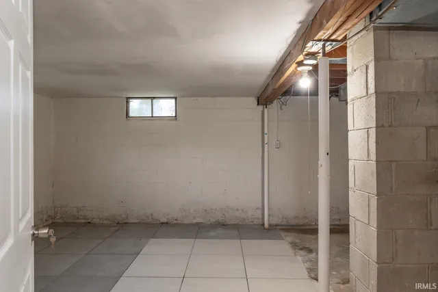 $299,900 | 130 South Johnson Avenue, Bloomington, IN 47404