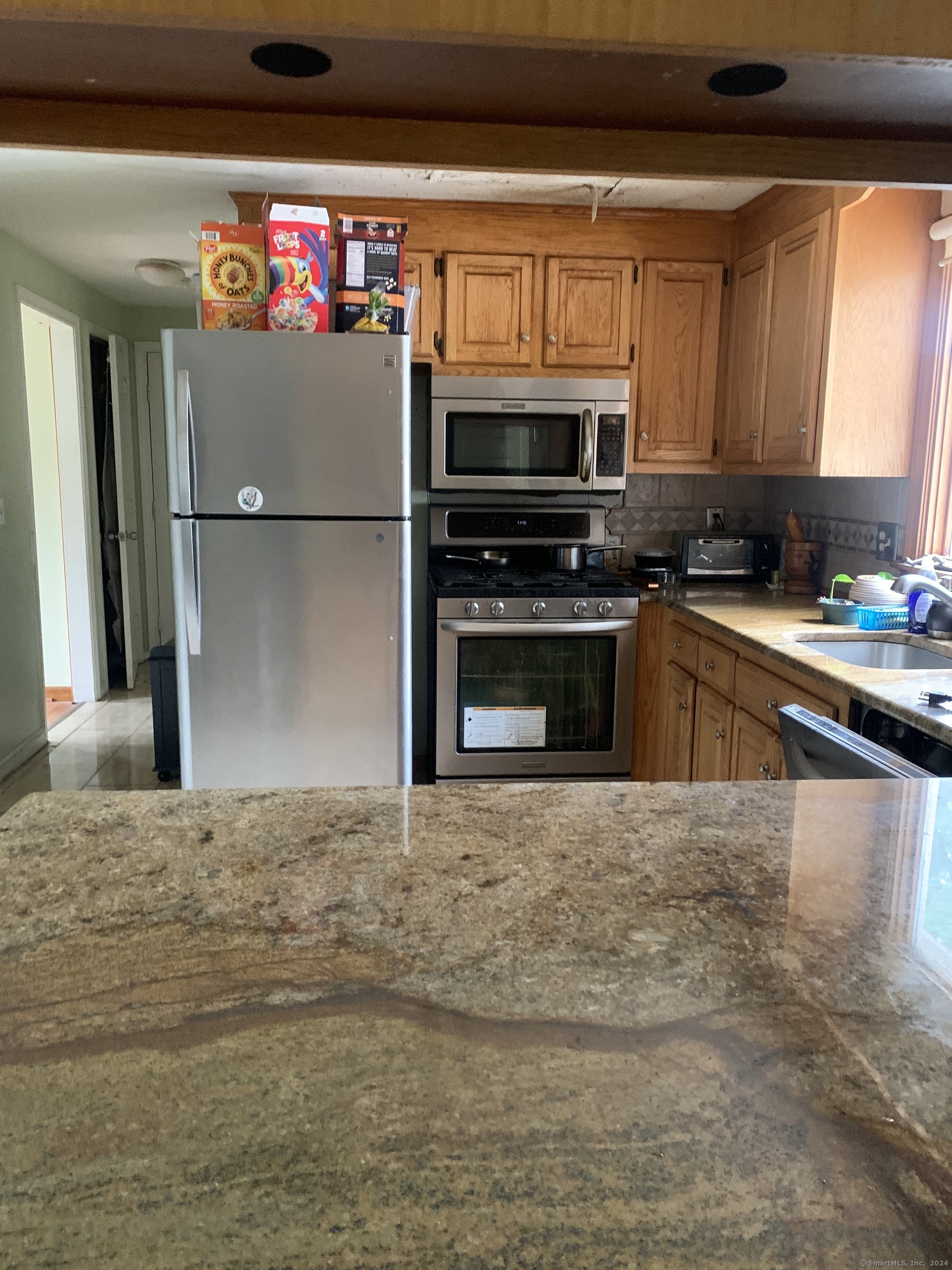 12 Drake Court, Unit 12 South Windsor, CT 06074 - Photo 2 of 17