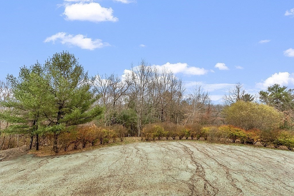 118 Catamount Road Tewksbury, MA 01876 - Photo 8 of 40 Gallery Image 8
