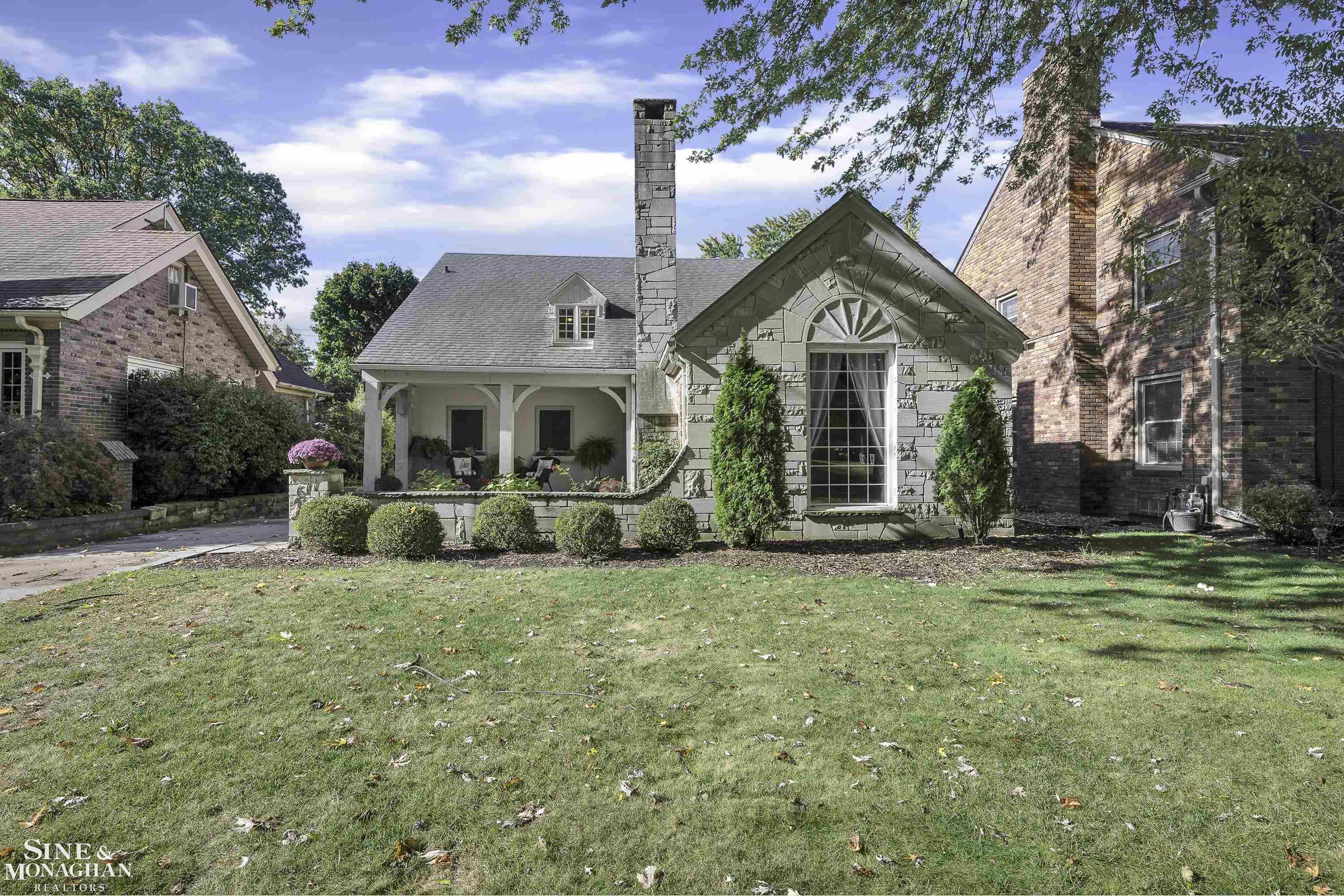 611 Fisher Road Grosse Pointe, MI 48230 - Photo 1 of 49