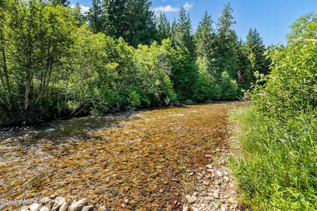 $850,000 | 316 Granite Creek Road, Nordman, ID 83848