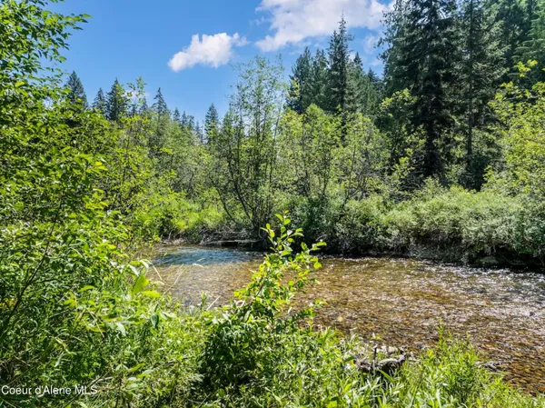 $850,000 | 316 Granite Creek Road, Nordman, ID 83848