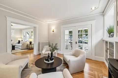 $2,488,000 | 712 Crossway Road, Burlingame, CA 94010