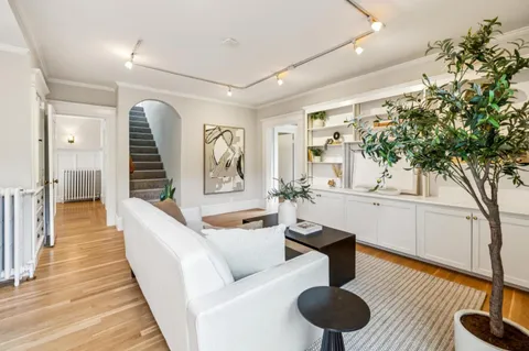 $2,488,000 | 712 Crossway Road, Burlingame, CA 94010