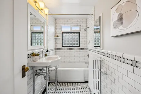 $2,488,000 | 712 Crossway Road, Burlingame, CA 94010