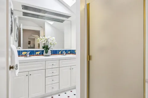 $2,488,000 | 712 Crossway Road, Burlingame, CA 94010