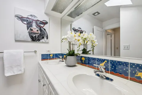 $2,488,000 | 712 Crossway Road, Burlingame, CA 94010