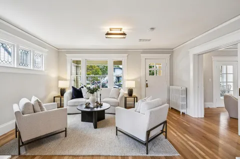 $2,488,000 | 712 Crossway Road, Burlingame, CA 94010