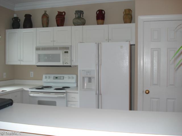 3112 Sedgefield Gate Road Greensboro, NC 27407 - Photo 8 of 16 Kitchen.