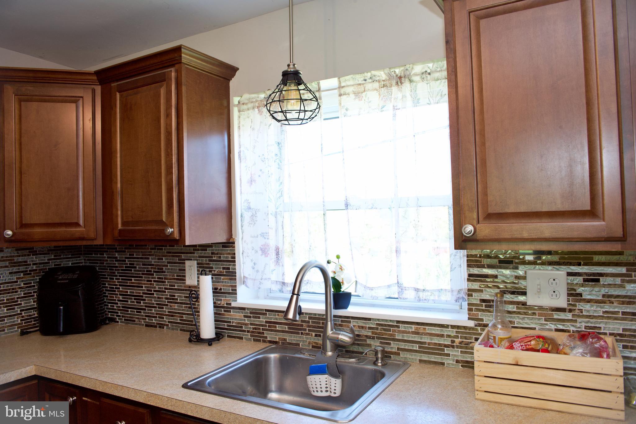 4725 Hillside Road Reading, PA 19606 - Photo 11 of 43 Bright and modern kitchen