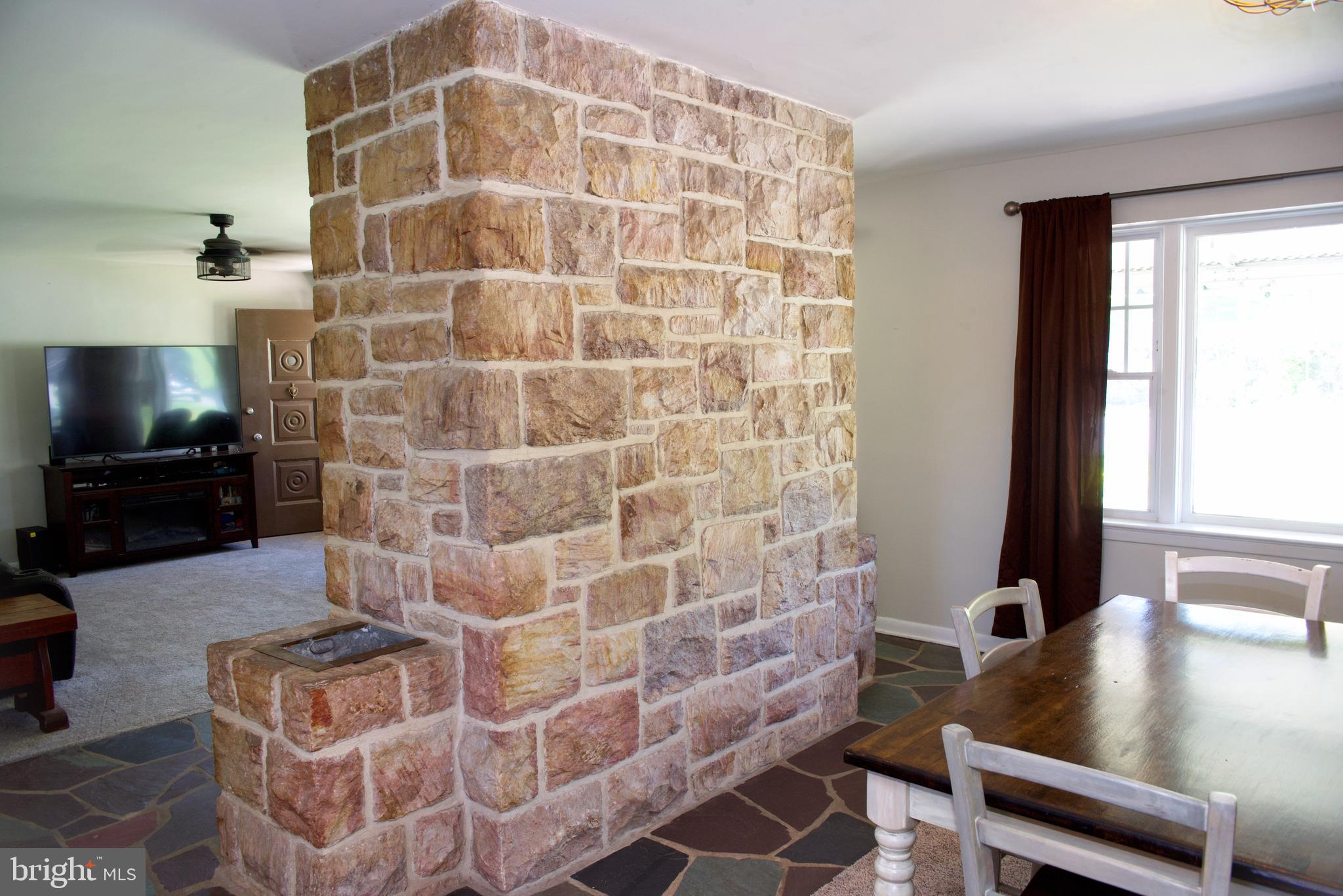 4725 Hillside Road Reading, PA 19606 - Photo 8 of 43 Gallery Image 8