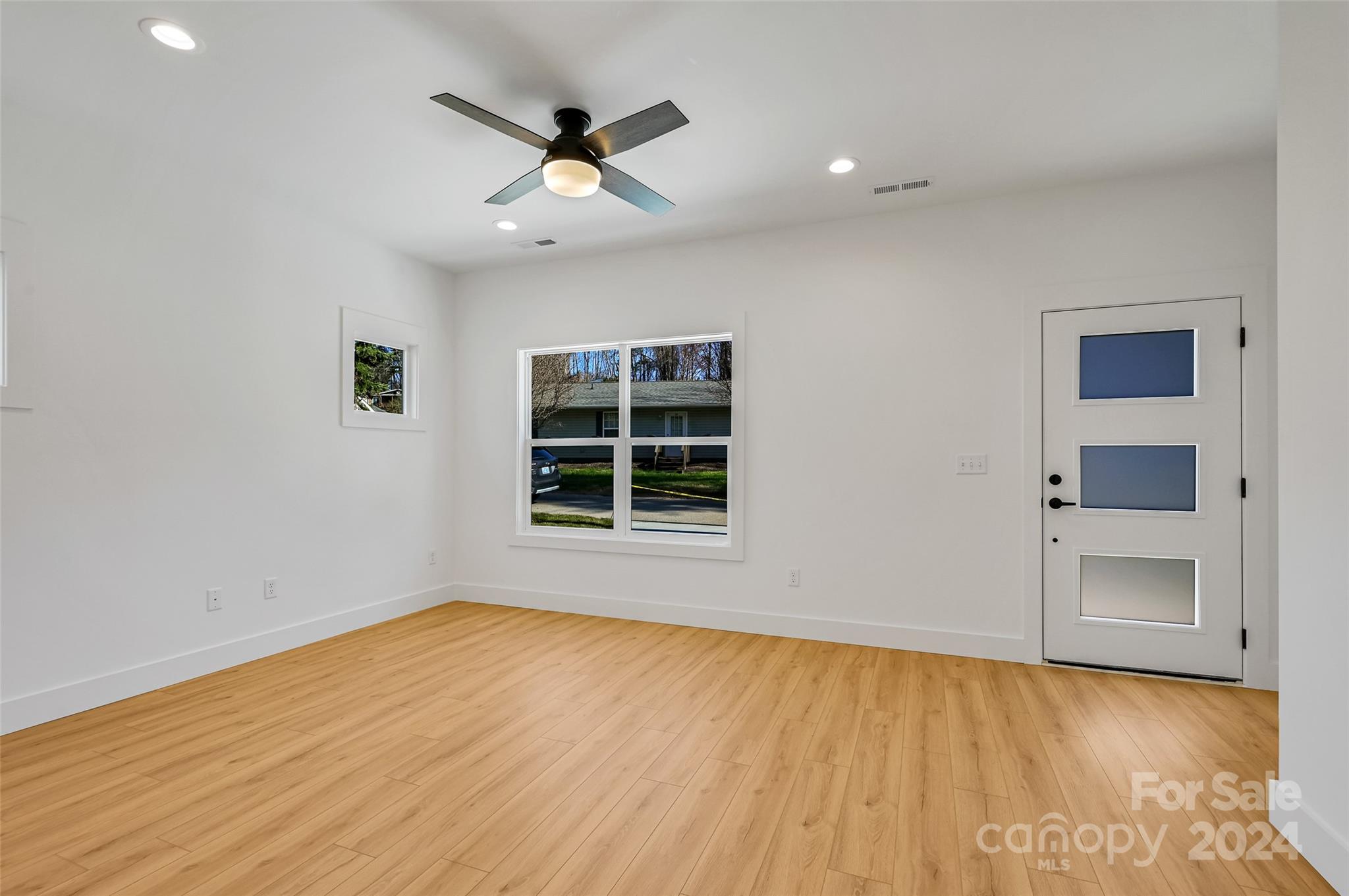 20 Cub Road, Unit 5 Asheville, NC 28806 - Photo 2 of 26 Gallery Image 2
