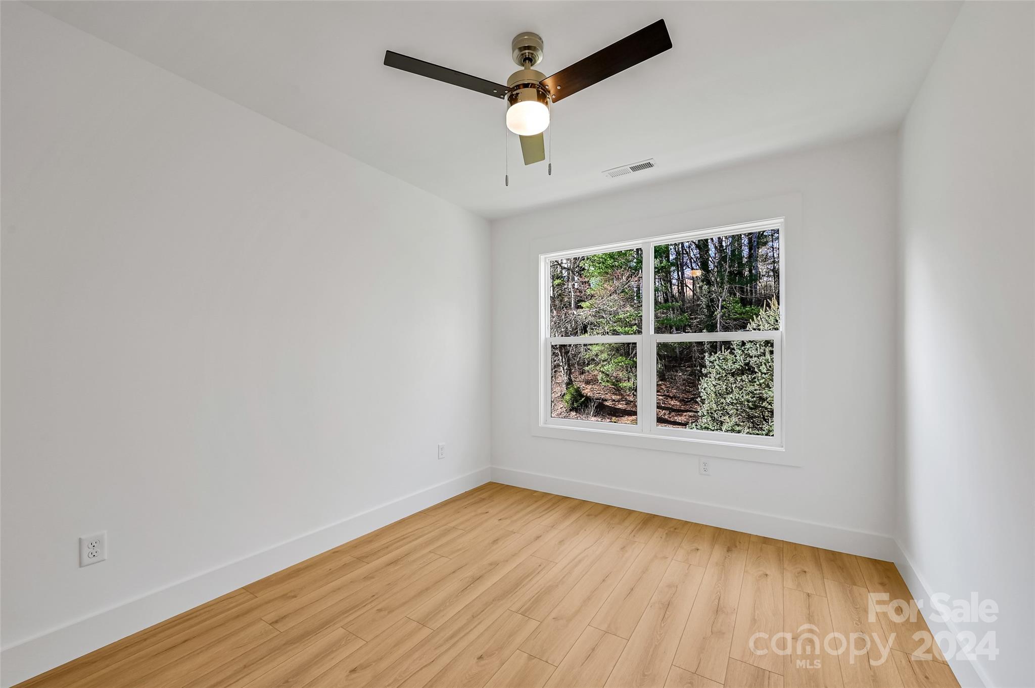 20 Cub Road, Unit 5 Asheville, NC 28806 - Photo 10 of 26 Gallery Image 10