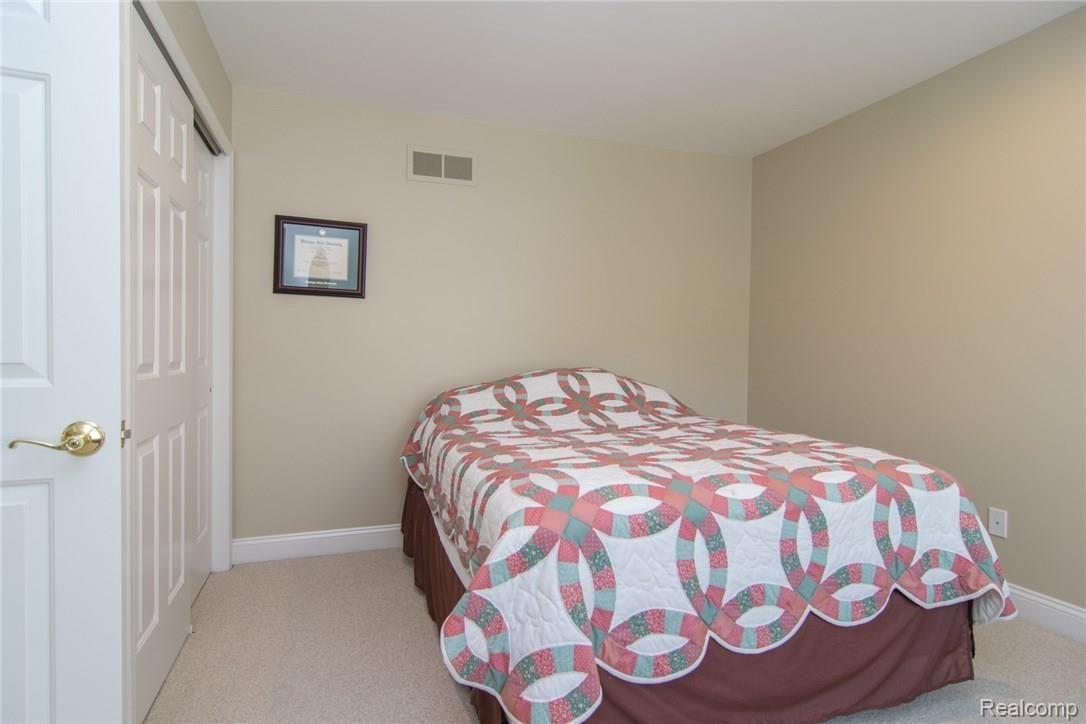 24981 Reeds Pointe Drive Novi, MI 48374 - Photo 36 of 66 DSC_0040.jpg