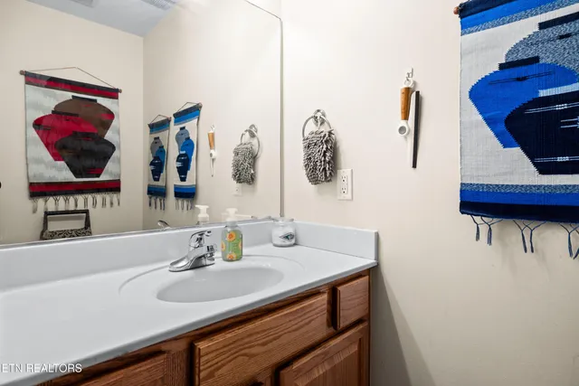 $299,900 | 209 Covington Lane, Maryville, TN 37804